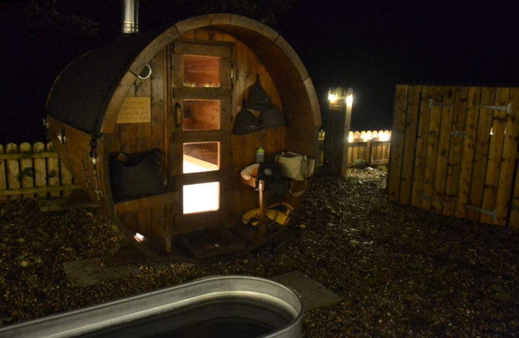 sauna cabin